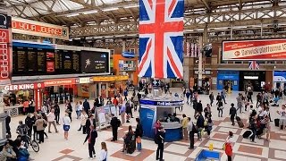 A Walk Through The London Victoria Station London England [upl. by Inerney]